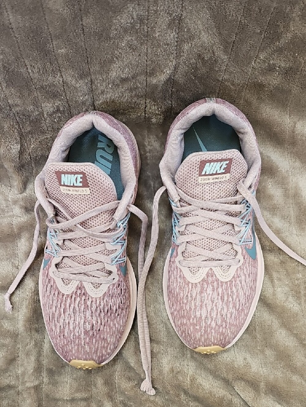 Nike Zoom Winflo 5 Women's Running Shoe - Dusty Rose with Teal Swoosh - Picture 3 of 11